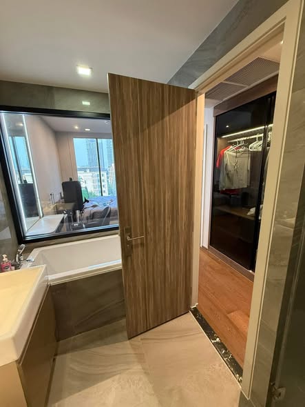 room interior and bathroom of Ideo Q Sukhumvit 36