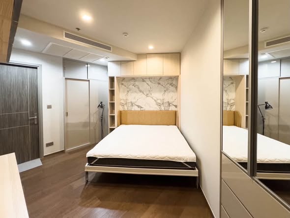 bedroom of Ideo Q Victory