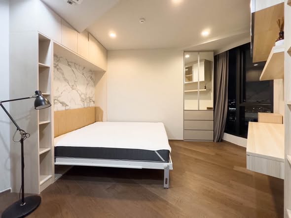 bedroom and room interior of Ideo Q Victory