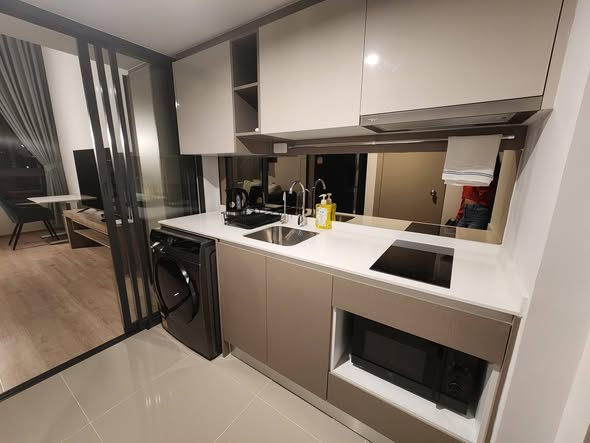 kitchen of IDEO Rama9 – Asoke