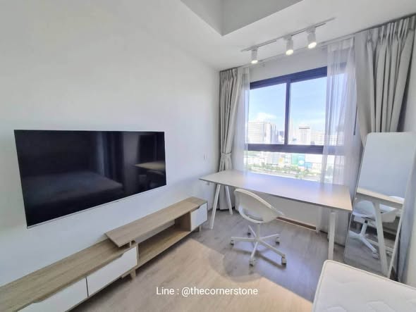 living room and bedroom of IDEO Rama9 – Asoke