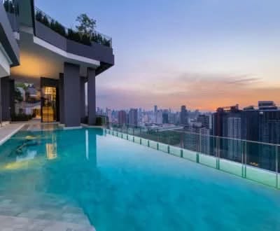 pool of IDEO Rama9 – Asoke