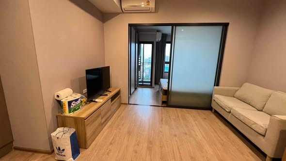 room interior of IDEO Rama9 – Asoke