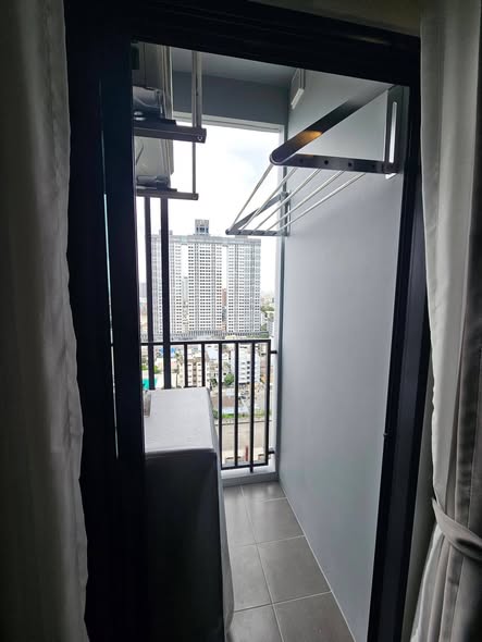 room interior of Ideo Ramkamhaeng Lamsali Station