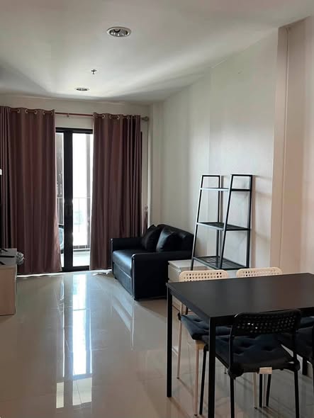 living room of IDEO Ratchada-Huai Khwang