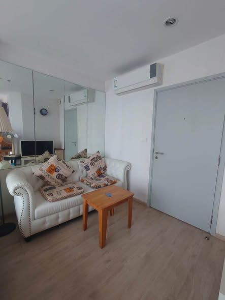 bedroom and living room of Ideo Sathon-Tha Phra