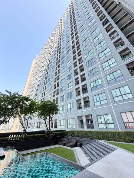 Ideo Sathon-Tha Phra