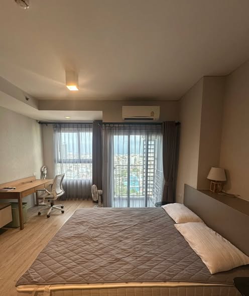 bedroom of Ideo Sathon-Wongwian Yai