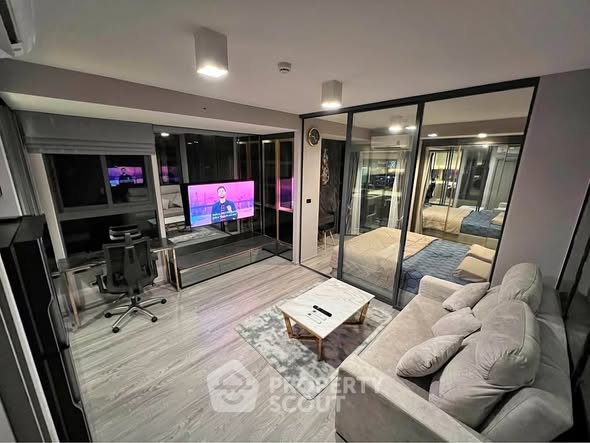 living room and bedroom and room interior of Ideo Sathon-Wongwian Yai
