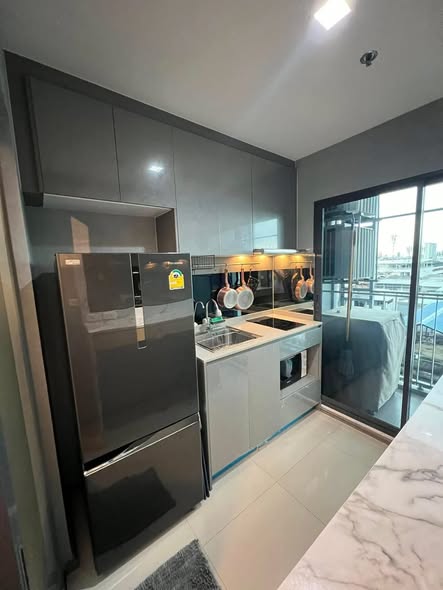 kitchen of Ideo Sukhumvit 93