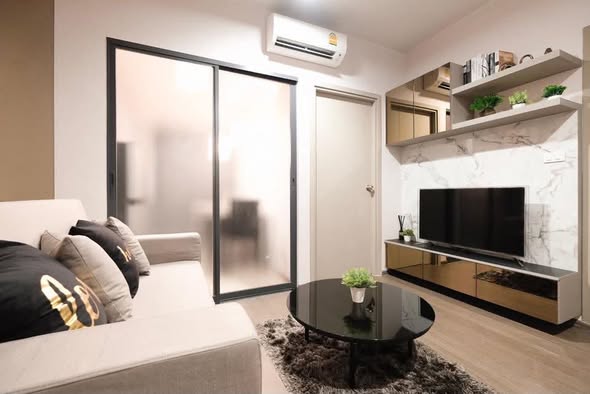 living room and bedroom of Ideo Sukhumvit 93