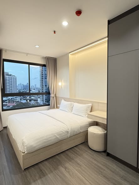 bedroom and room interior of IDEO Sukhumvit Rama 4 ไอดีโอ สุขุมวิท-พระราม 4
