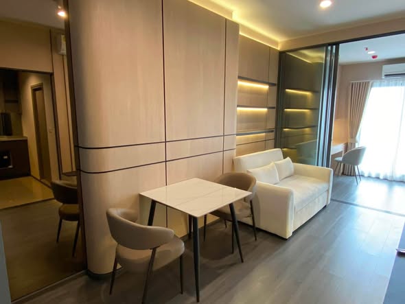 living room and bedroom and room interior of IDEO Sukhumvit Rama 4 ไอดีโอ สุขุมวิท-พระราม 4