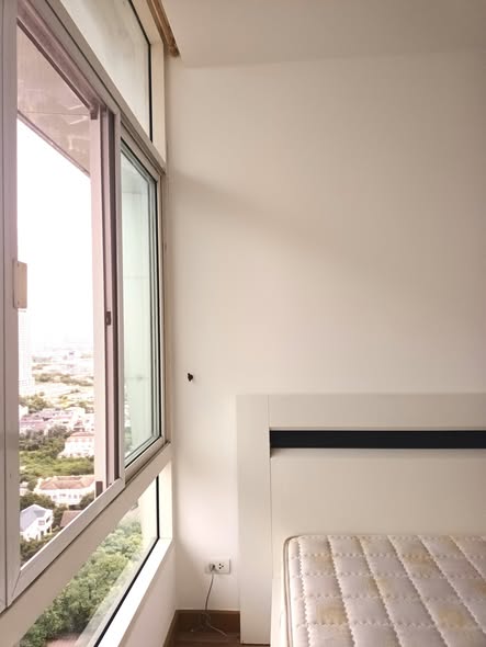 bedroom and room interior of Ideo Verve Sukhumvit