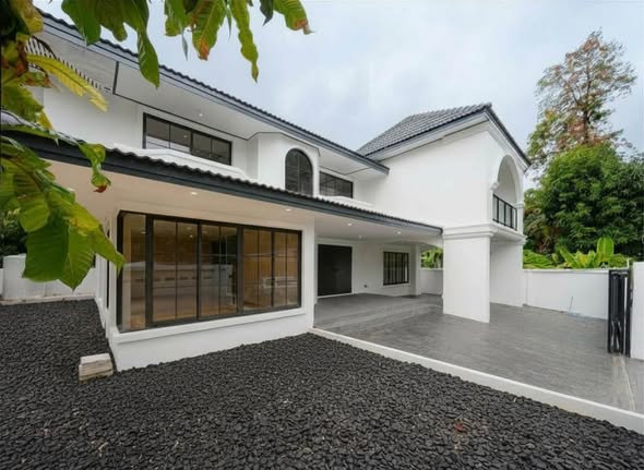 บ้านเดี่ยวแต่งสวยพร้อมอยู่ทำเลทอง
