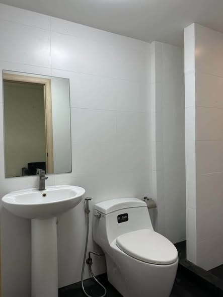 bathroom of IRIS Westgate – ไอริส เวสท์เกต