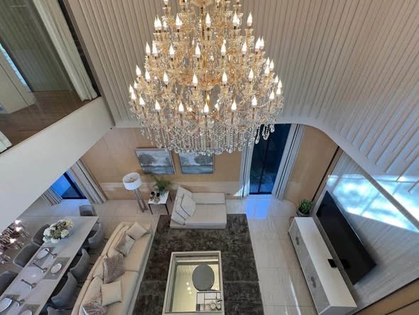 living room of Issara Residence Rama 9 (อิสสระ เรสซิเดนซ์ พระราม 9)