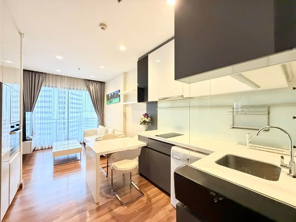 kitchen of Ivy Ampio
