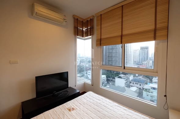 bedroom of Ivy Sathon 10