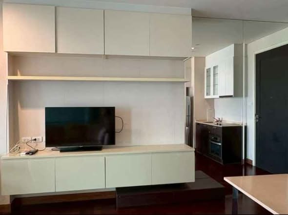 kitchen of IVY THONGLOR