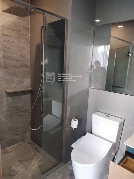 room interior and bathroom of Kawa Haus