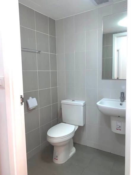 bathroom of Kensington Sukhumvit-Thepharak