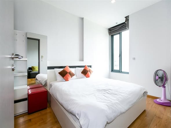 bedroom and room interior of Keyne by Sansiri