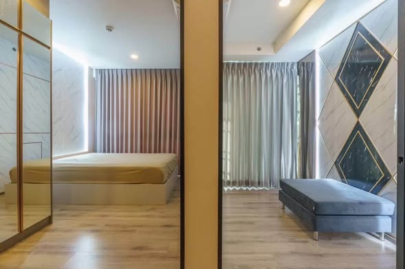 bedroom and room interior of Knightsbridge Collage Sukhumvit 107