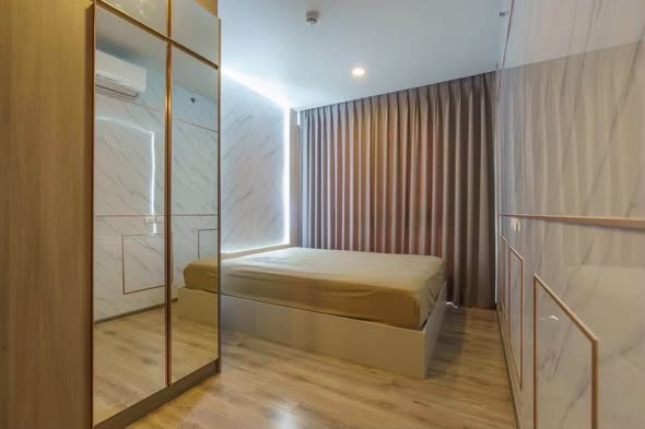 bedroom and room interior and bathroom of Knightsbridge Collage Sukhumvit 107