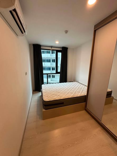 bedroom of KnightsBridge Phaholyothin Interchange