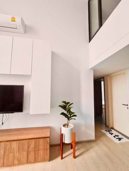 living room and room interior of KnightsBridge Phaholyothin Interchange
