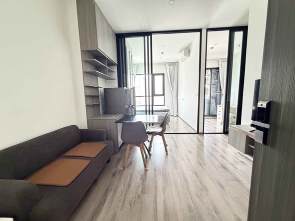 living room and room interior of KnightsBridge Prime Onnut