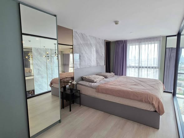 bedroom and room interior of KnightsBridge Prime Sathon