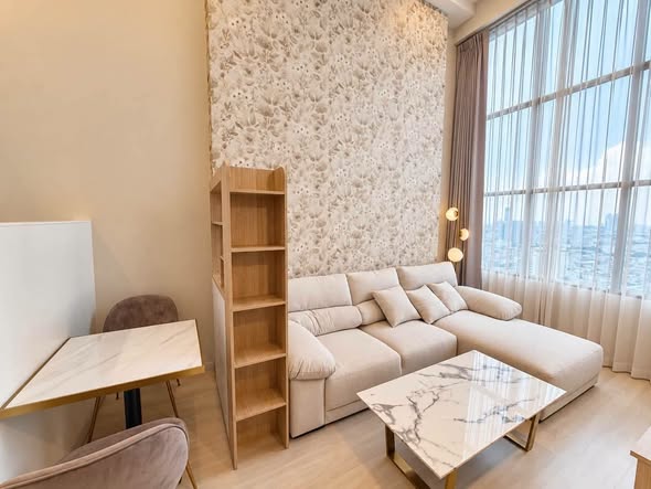 living room of KnightsBridge Prime Sathon