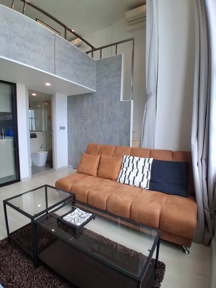 living room and bedroom of KnightsBridge Prime Sathon