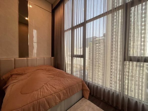 bedroom of KnightsBridge Space Rama9