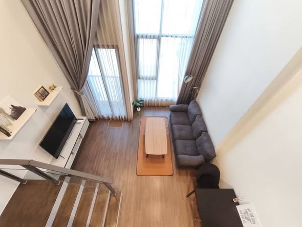 living room of KnightsBridge Space Rama9