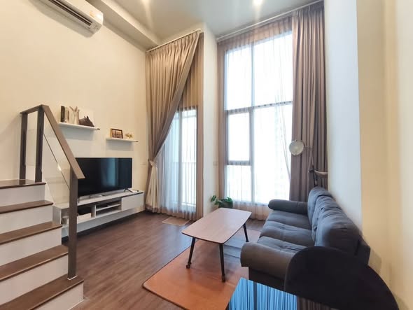 living room of KnightsBridge Space Rama9