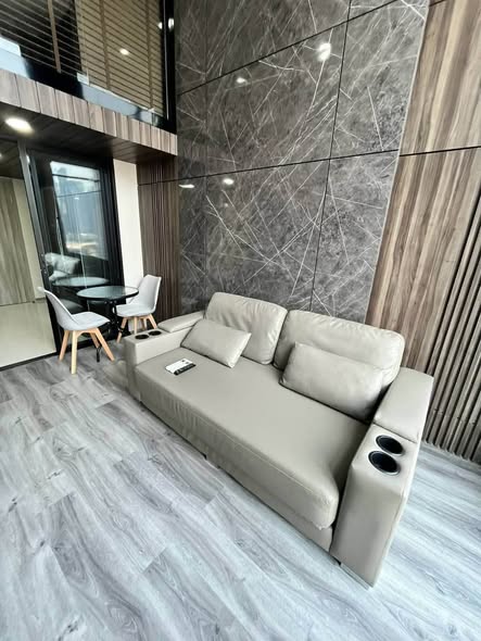 living room of KnightsBridge Space Ratchayothin