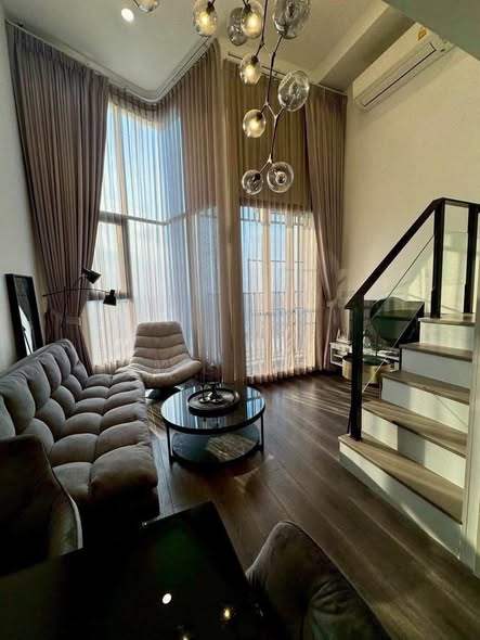 living room of KnightsBridge Space Ratchayothin