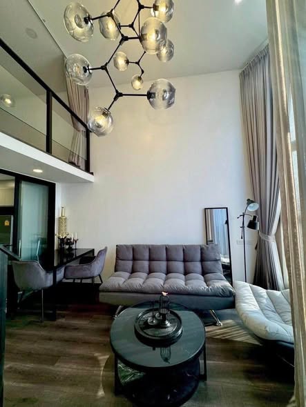 living room of KnightsBridge Space Ratchayothin
