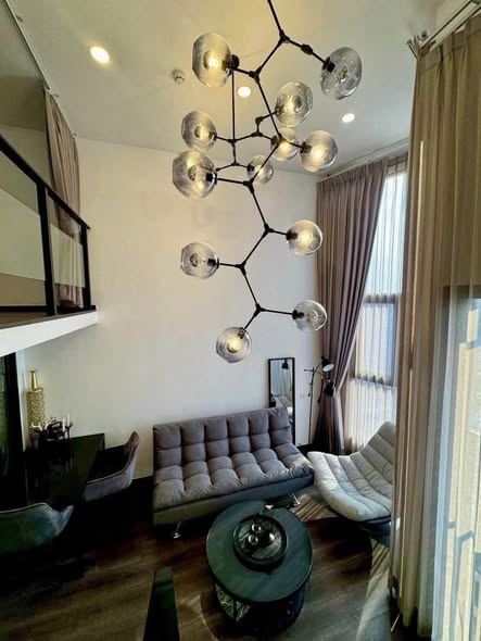 living room of KnightsBridge Space Ratchayothin