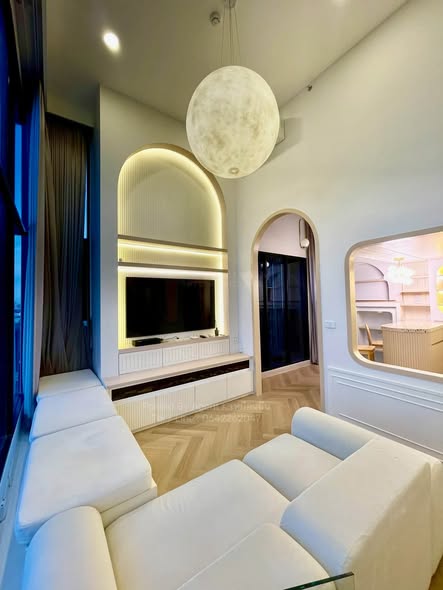 living room of KnightsBridge Space Ratchayothin