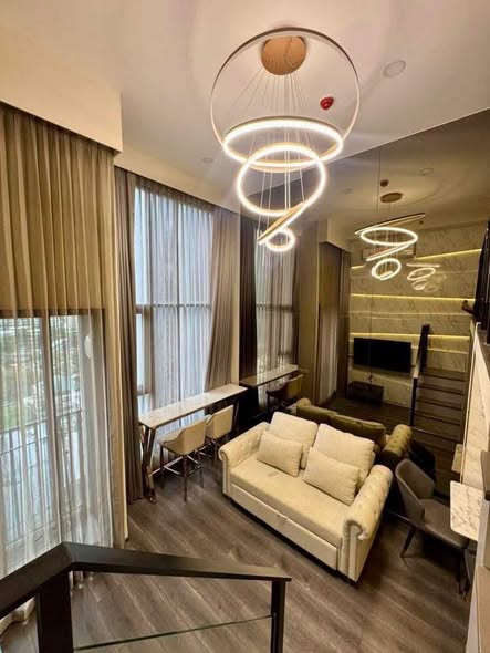 living room of KnightsBridge Space Ratchayothin