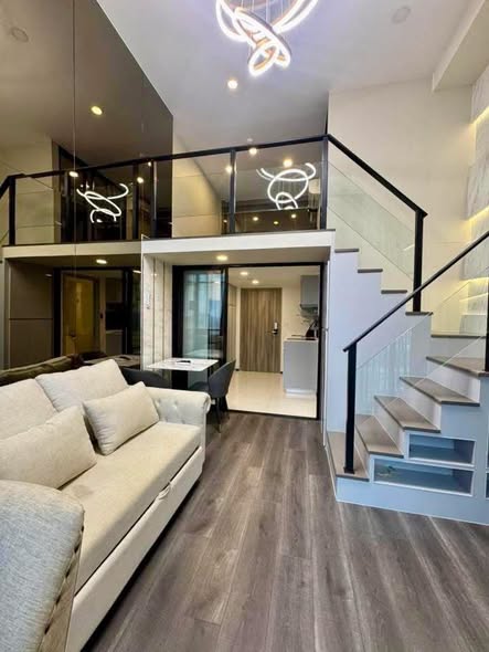 living room and room interior of KnightsBridge Space Ratchayothin