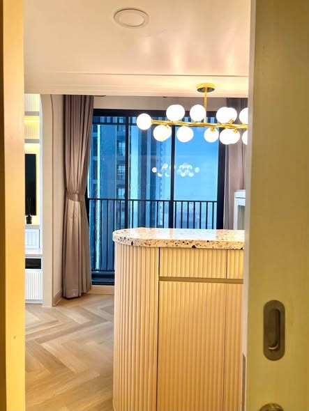 room interior of KnightsBridge Space Ratchayothin