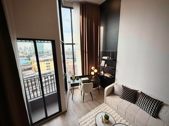 living room of KnightsBridge Space Sukhumvit-Rama 4