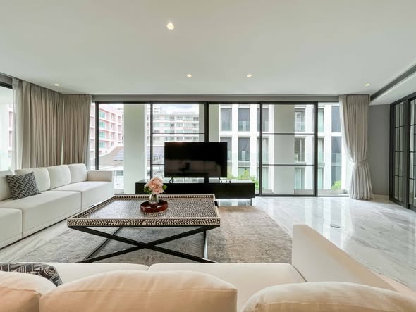 living room of La Citta Delre Thonglor 16