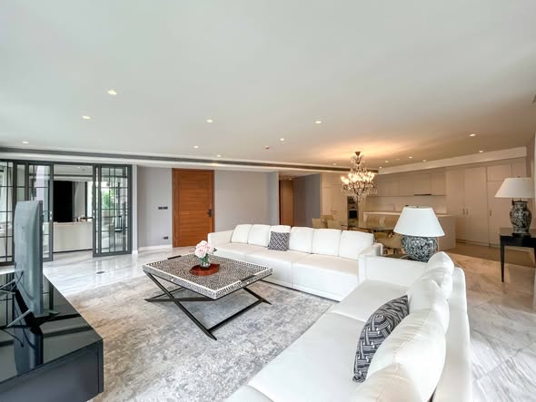 living room of La Citta Delre Thonglor 16