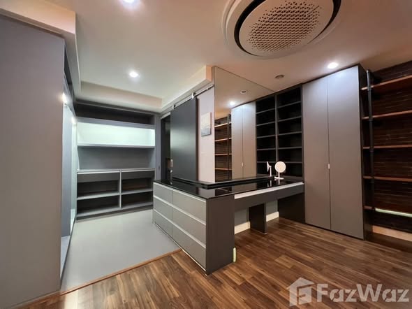 Lake Avenue Condominium